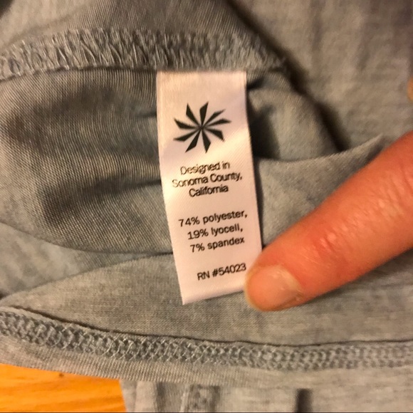 Athleta Light Blue Open Back Long Sleeve Top, EUC, M - Picture 10 of 13